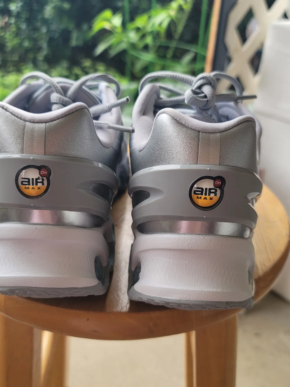 NWOT Nike AirMax Dn8 Gray Metallic Runner Sneakers. 8.5 Womens. 7 Mens. Boxed